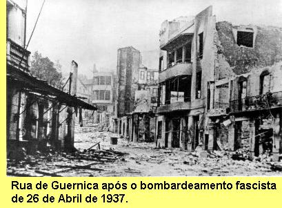 Rua de Guernica após o bombardeamento.